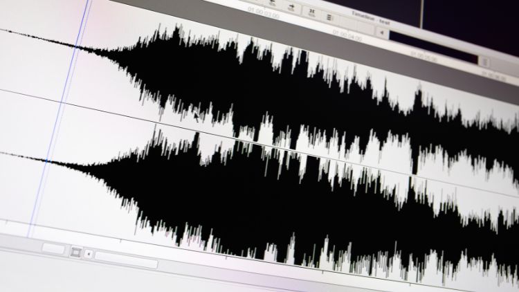 Acoustic, Analog and Digital Signals Explained (1)